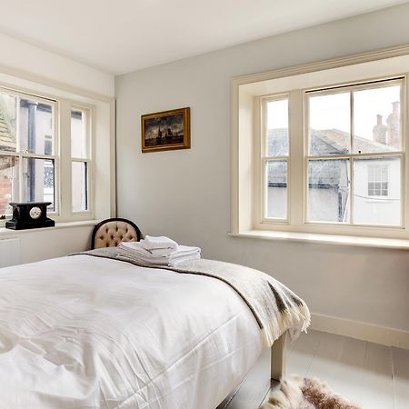Stunning Seaside Georgian Townhouse With Sea Views Villa Hastings Bagian luar foto