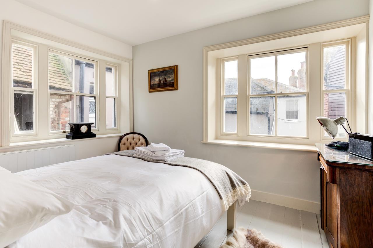 Stunning Seaside Georgian Townhouse With Sea Views Villa Hastings Bagian luar foto
