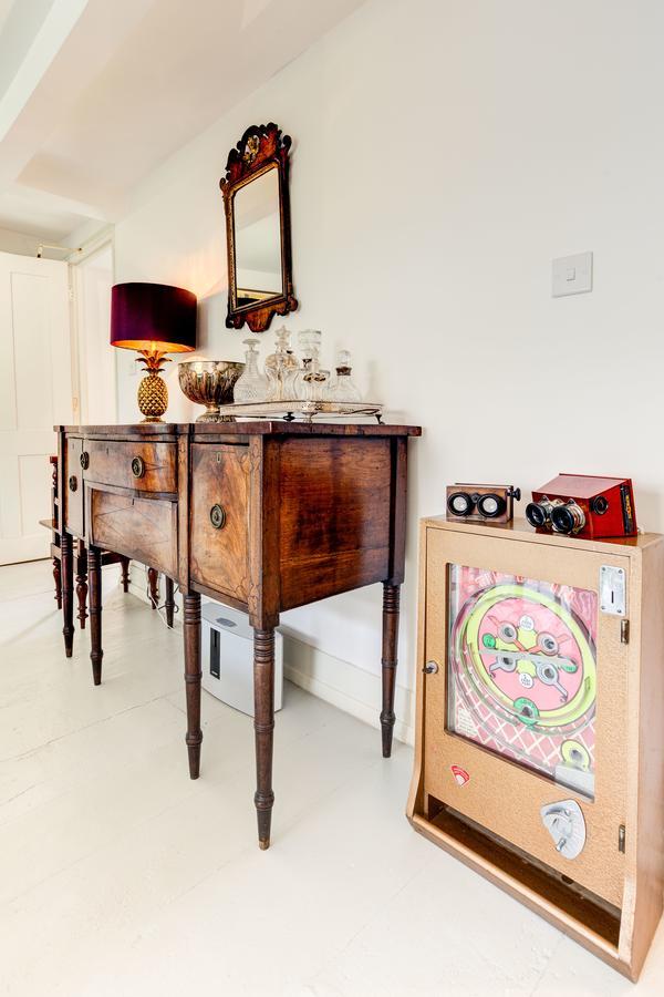Stunning Seaside Georgian Townhouse With Sea Views Villa Hastings Bagian luar foto