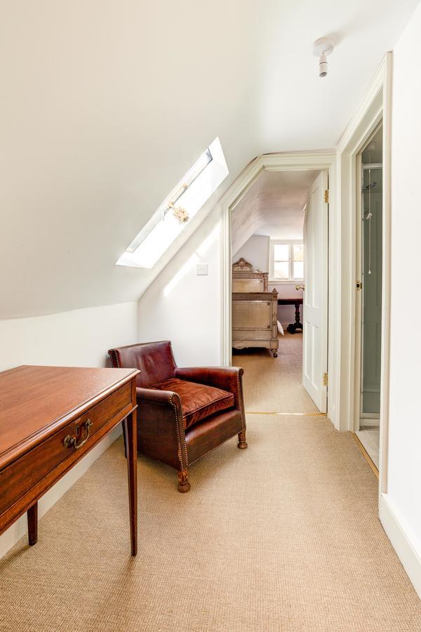 Stunning Seaside Georgian Townhouse With Sea Views Villa Hastings Bagian luar foto