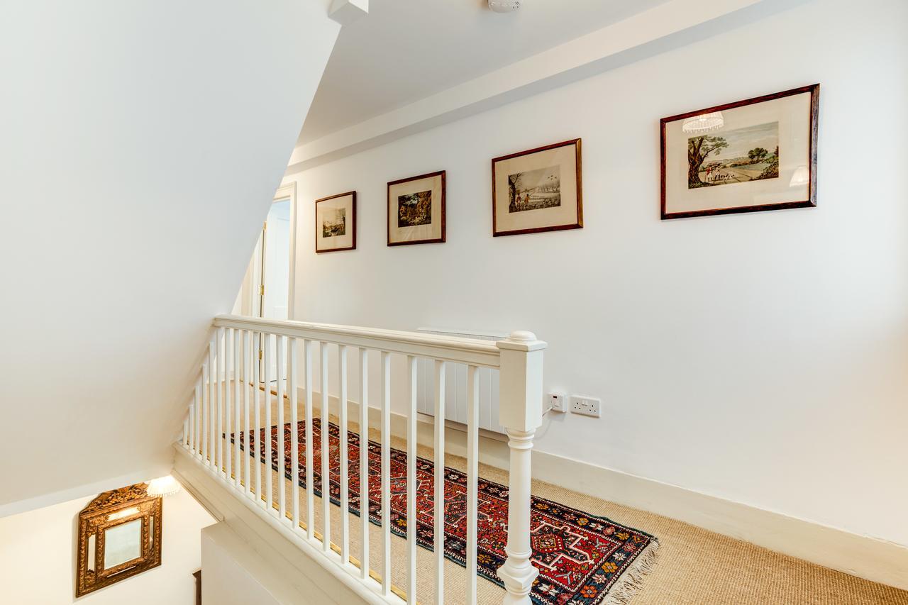 Stunning Seaside Georgian Townhouse With Sea Views Villa Hastings Bagian luar foto